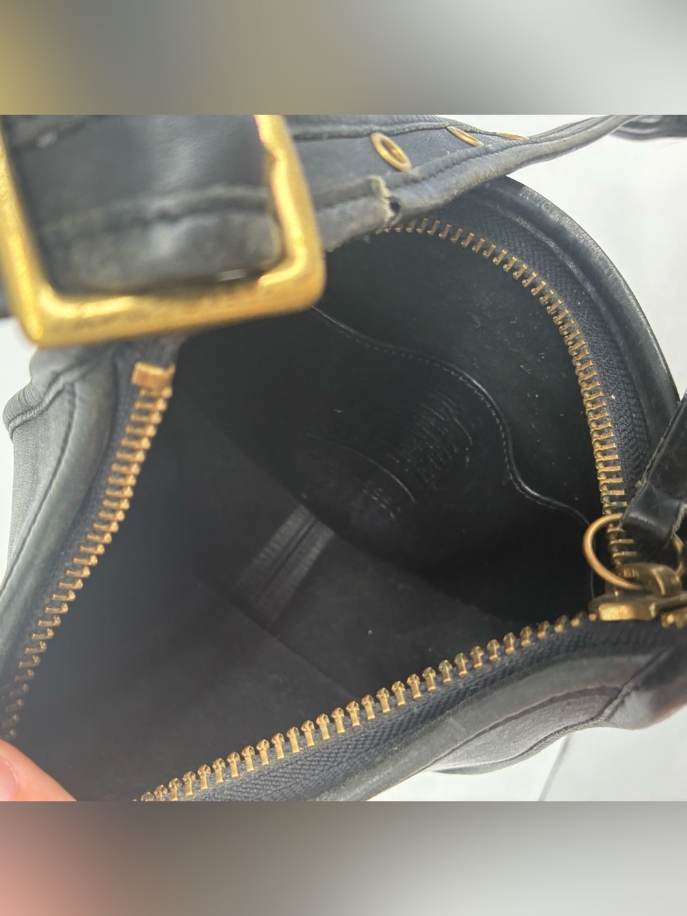 COACH Vintage Janice Ricardi-Desantos Legacy Crossbody Bag Purse 9950 Black - Picture 9 of 15